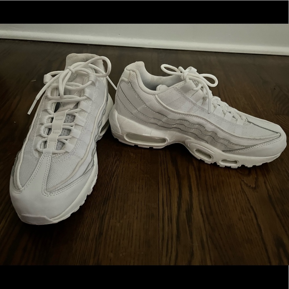 Nike Air Max 95 Essential